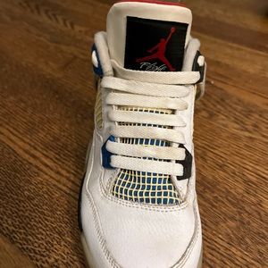 Jordan 4 what the. Size 6 pretty good condition just one bad spot on one shoe.